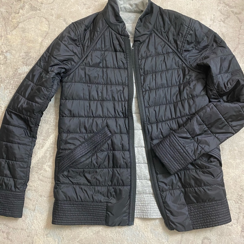 Lululemon reversible thin jacket